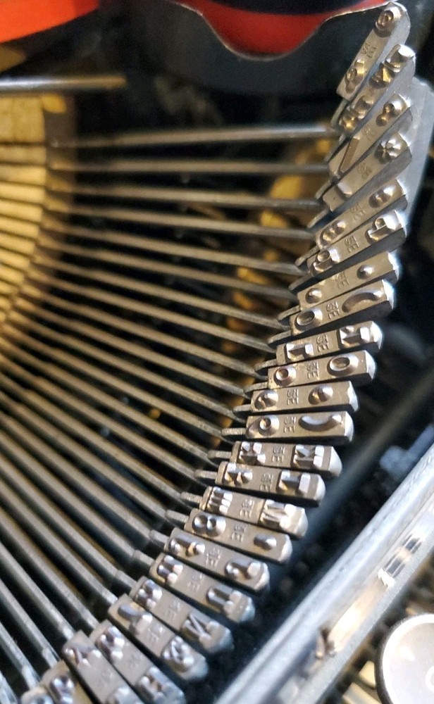 1949 ROYAL Quiet Deluxe Gray Typewriter