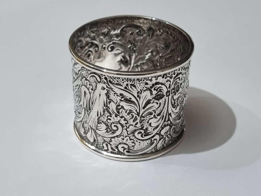 Edwardian Sheffield Solid Silver Repousse Floral & Birds Design Napkin Ring 1901