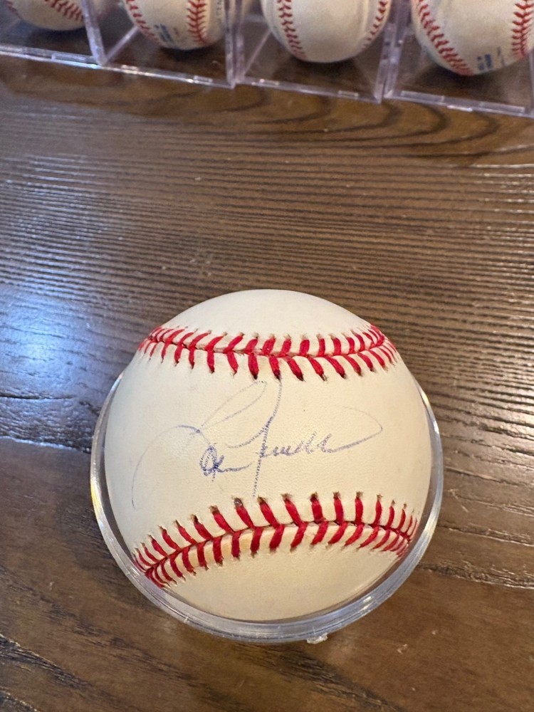 LOU   PINIELLA    MLB      SIGNED     BASEBALL