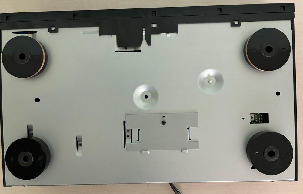 Denon DCD-520 PCM CD Player Digital Audio Untested Powers On No Remote