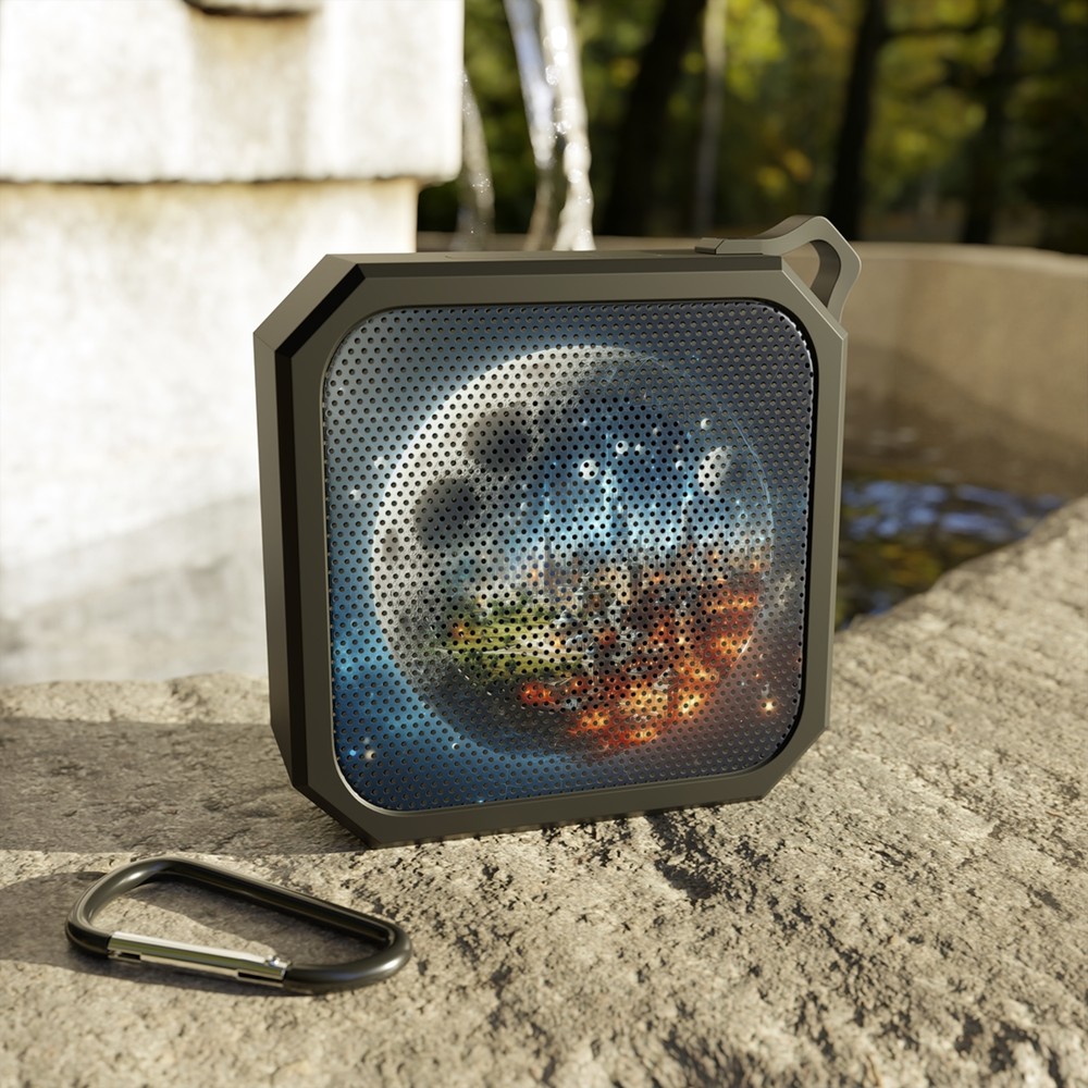 Outdoor bluetooth speaker space edition