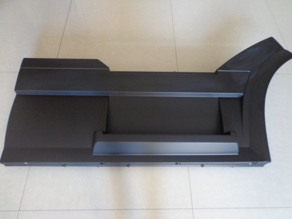 Volvo VNL Front Step Fairing Panel Right Passenger Side 2004-2017