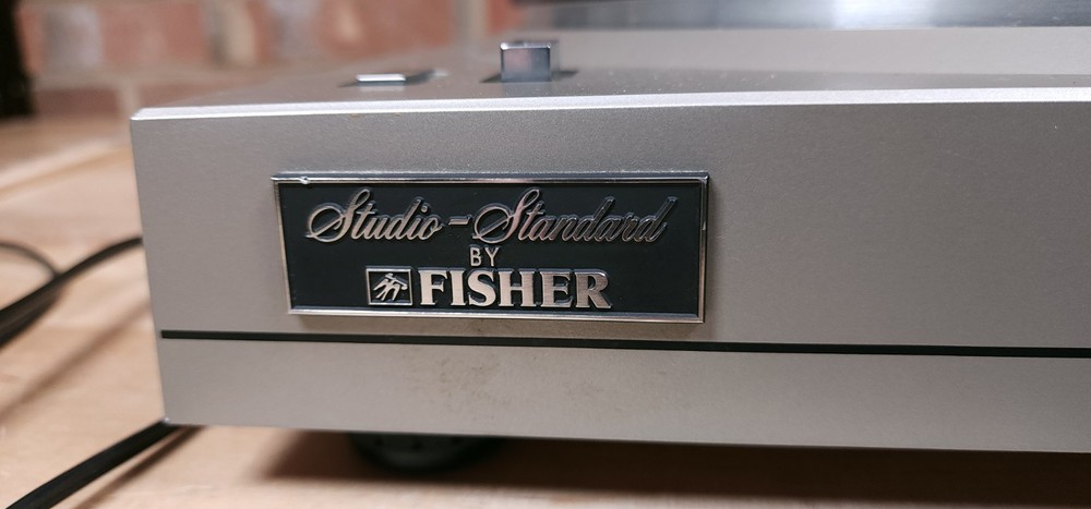 Fisher MT- 6118 Semi Automatic Turntable Record Player Tested Working