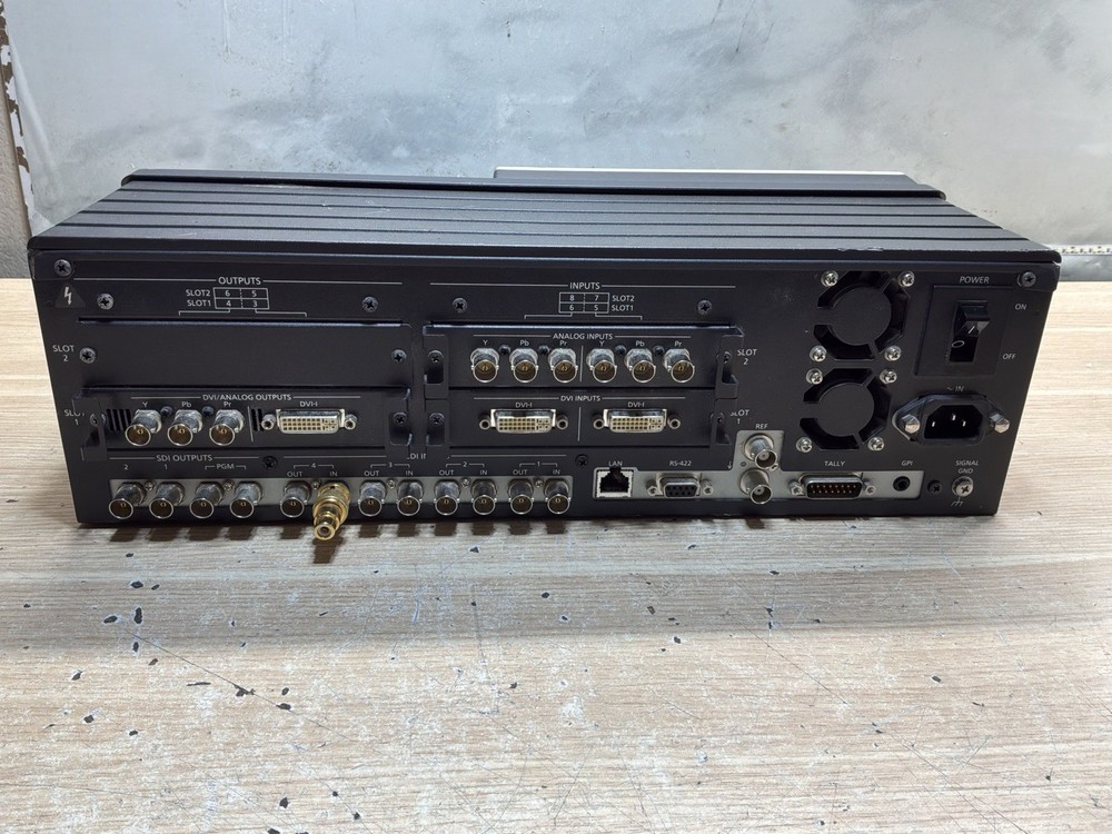 panasonic av-HS-400N SWITCHER PREOWNED/ Missing Some Button Covers /JUA3372
