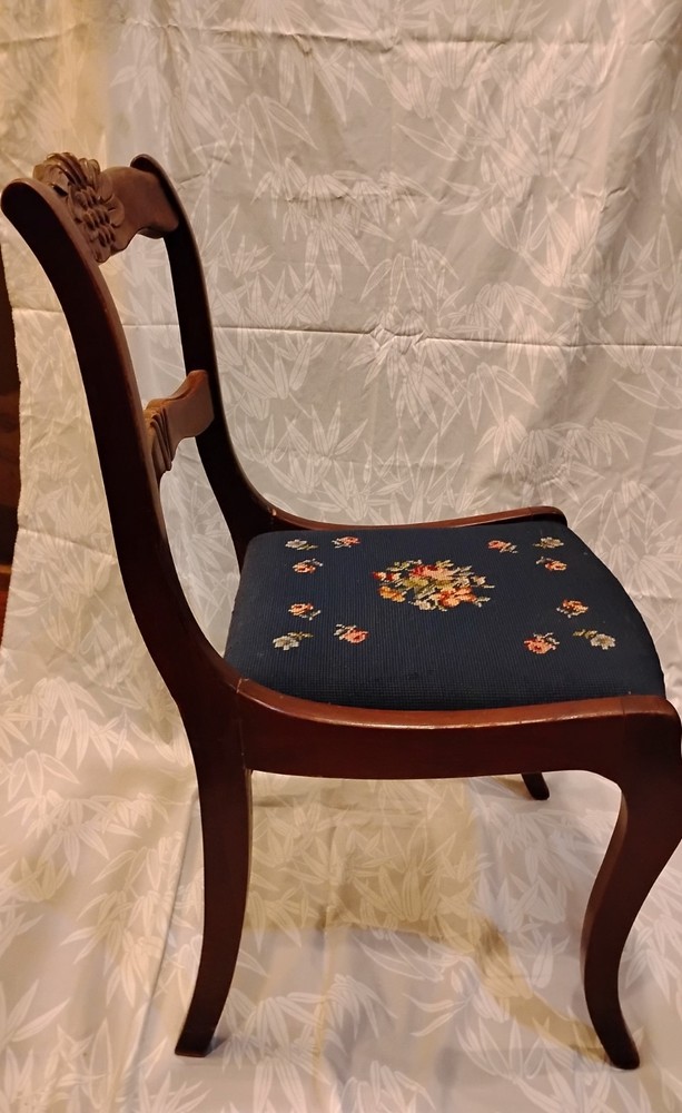 Duncan Phyfe Antique Mahogany Drop Side Dinner Table