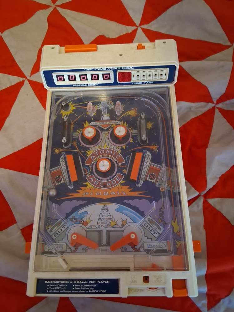 Tomy atomic arcade pinball machine