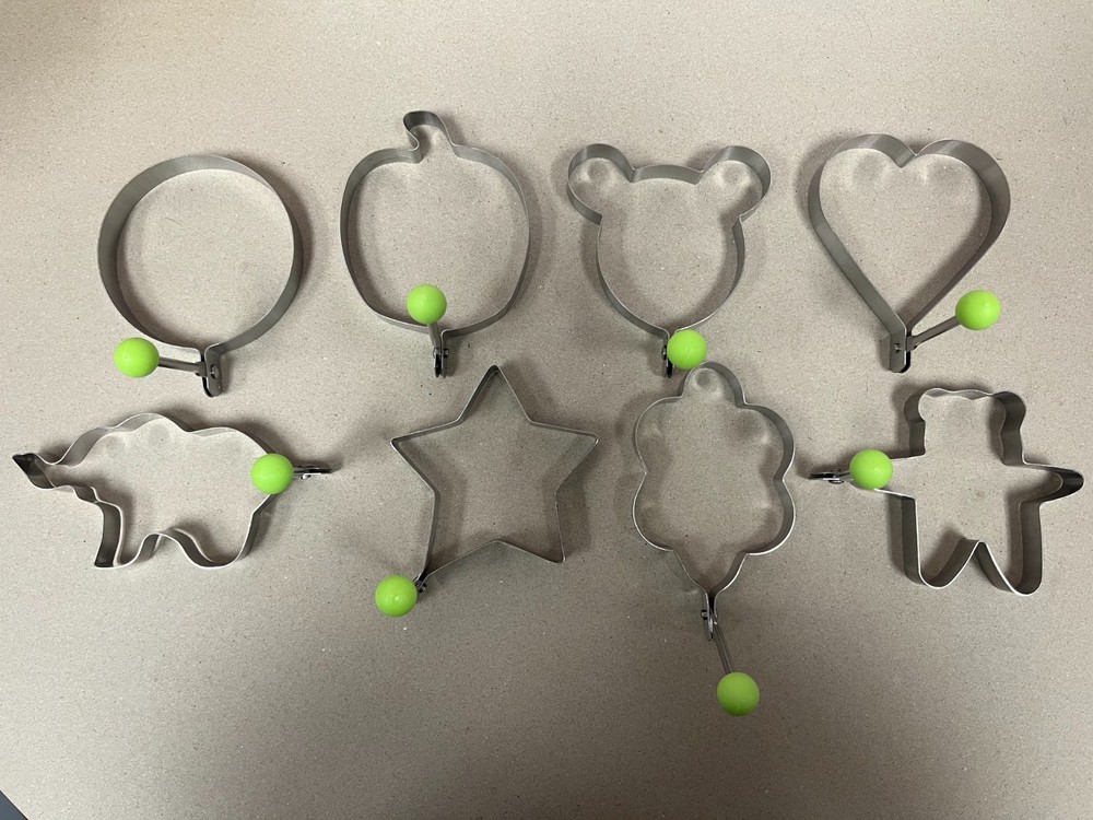 8 Piece Metal Pancake/Egg Molds