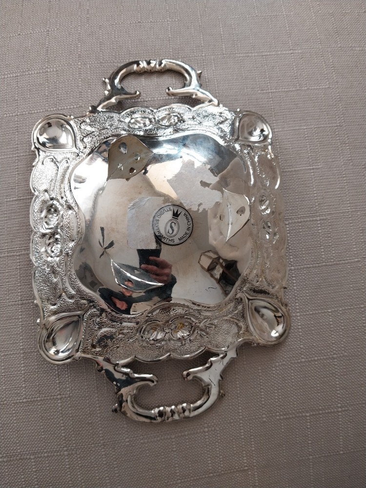 SILVER FOOTED DISH WITH HANDLES STUDIO SILVERSMITHS