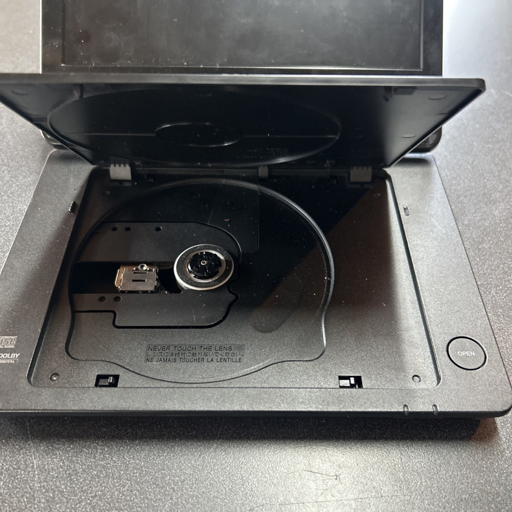 Sony DVP-FX930 Portable DVD Player (9") Untested