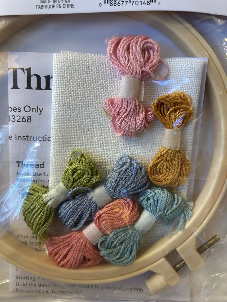 Loops & Threads Punch Needle Kit "Good Vibes Only" Design