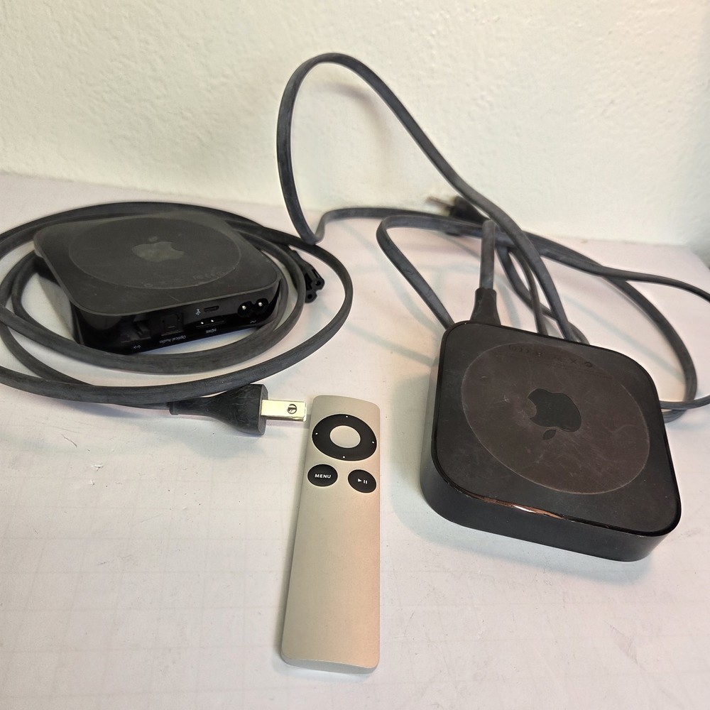 Two Apple TV 3rd Gen HD Media Streamer Box, Power Cord & 2 Remotes Untested