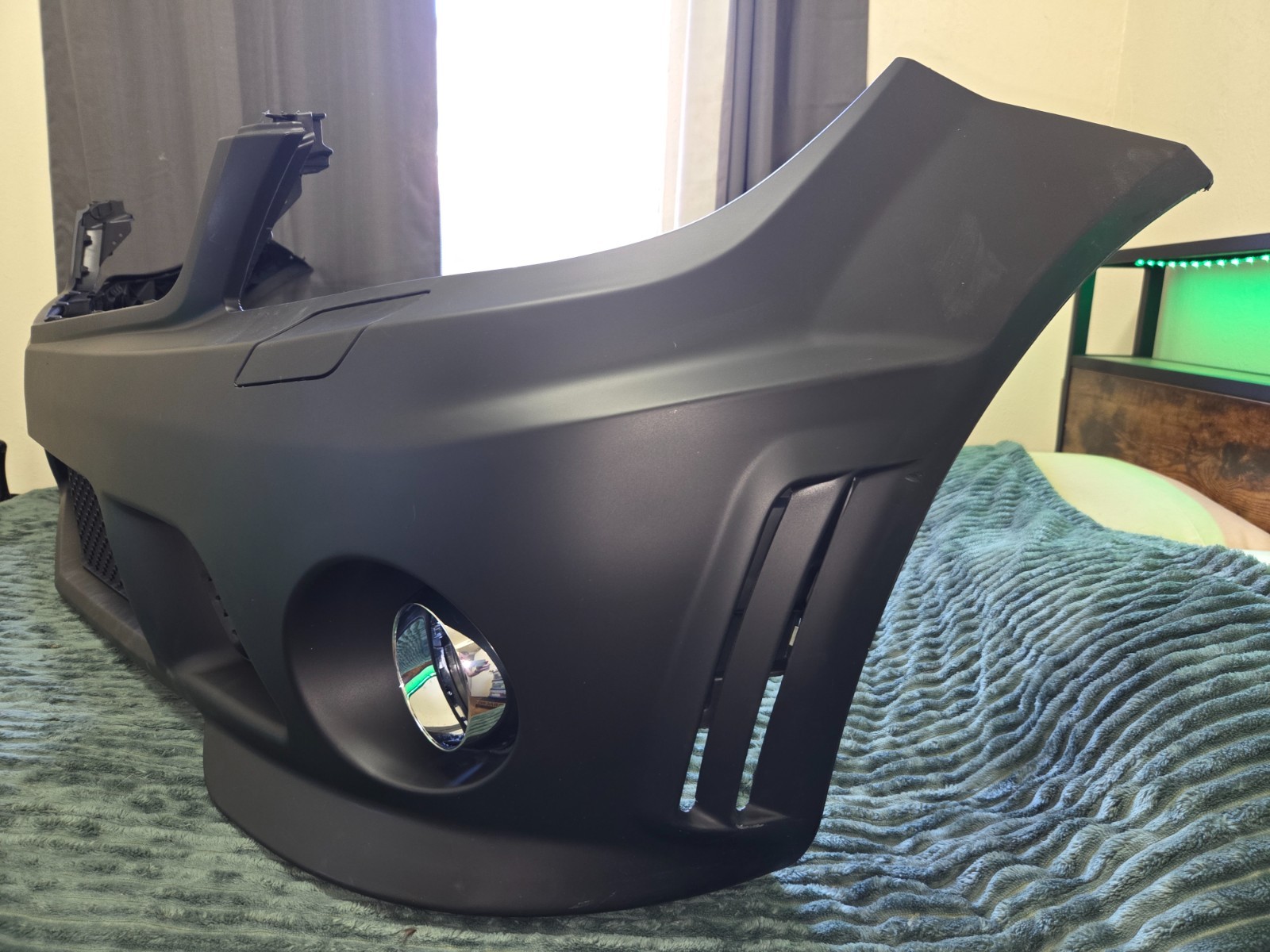 Mercedes Benz 2008-2011 C-Class Non Facelift W204 C300 C350 AMG Style Bumper