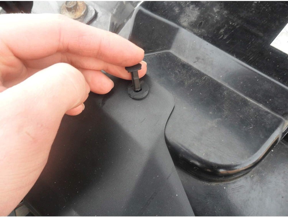 120PCS 8mm Bumper Clips Retainer Auto Car Plastic Rivets Fastener Fender Push