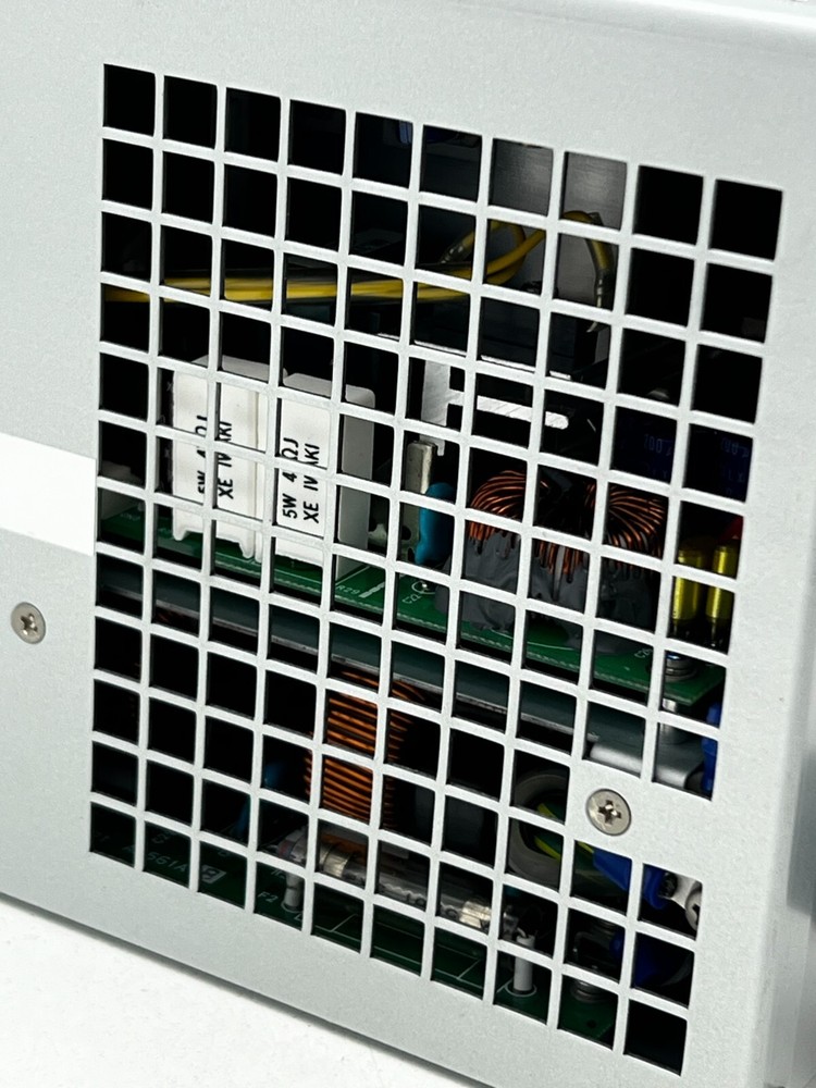 SOC Showa Optronics GLS3078 Laser Power Supply, Powers On