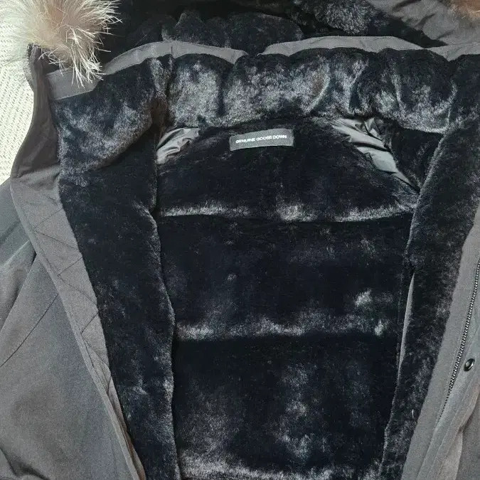 Reverse Geogia Fox Fur Puffer Jacket - Size L, Nearly New