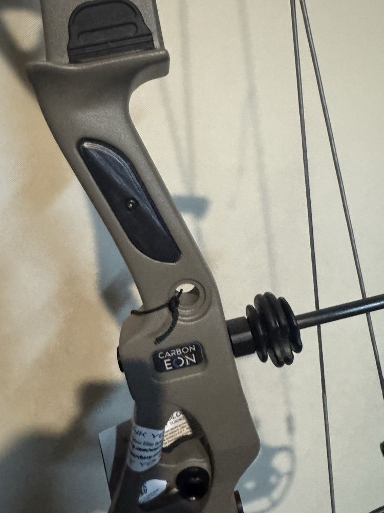 Elite Eon Compound Bow