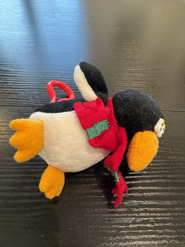 Rare Commonwealth Clip On Pull String Vibrating Penguin Toy Circa 1999