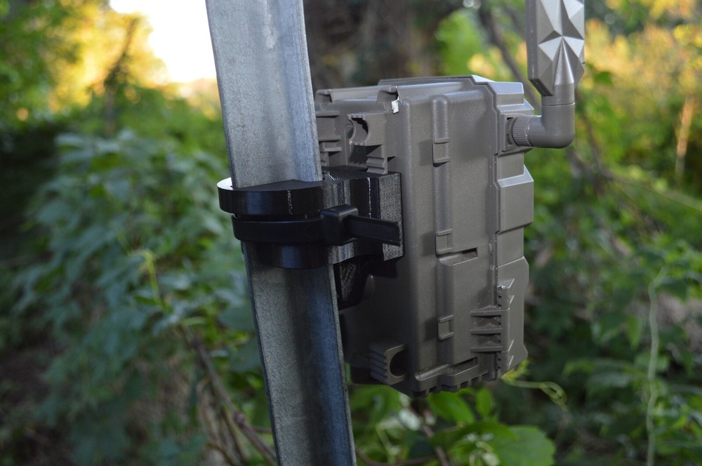 REVISED Tactacam Reveal X T-post mount