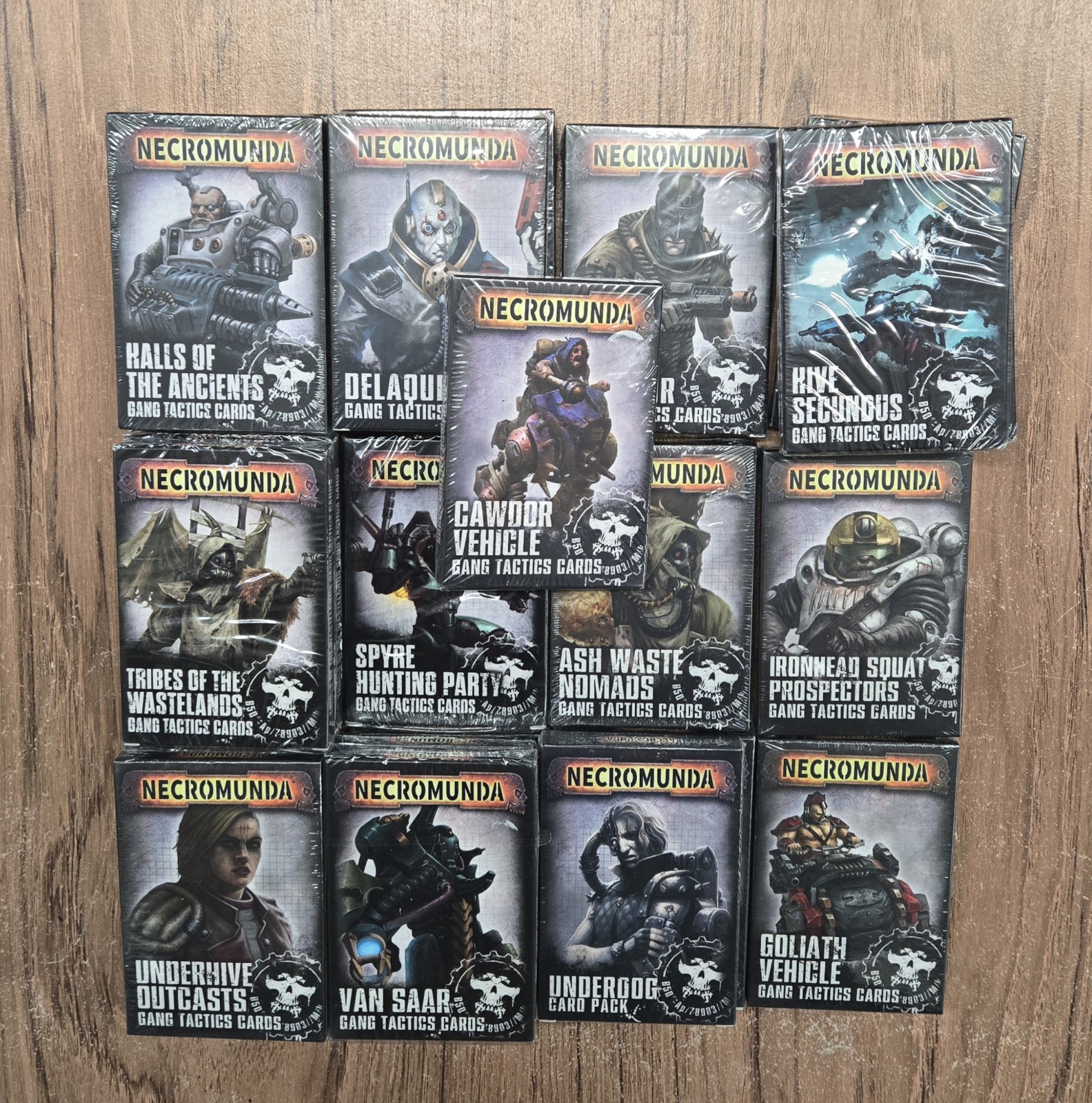 Necromunda Gang Tactics Cards NEW SEALED Games Workshop OOP Cawdor, Delaque, etc