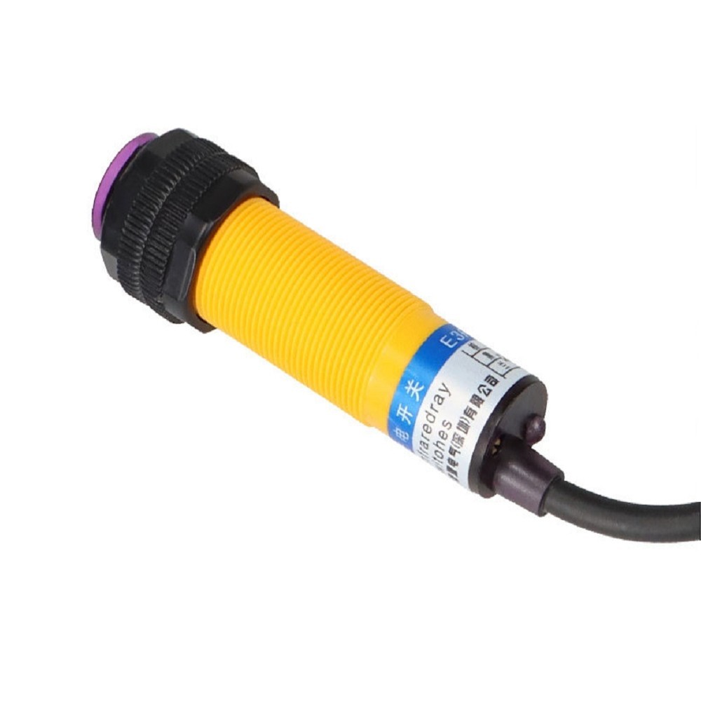 Photoelectric Switch 1.35 Meters Wire Length 10-30VDC Adjustable Sensor