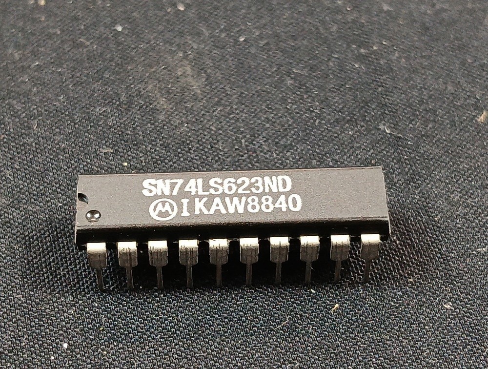 SN74LS623ND IC. Octal Bus Traseiver For Asynchronous 2 Way Communication