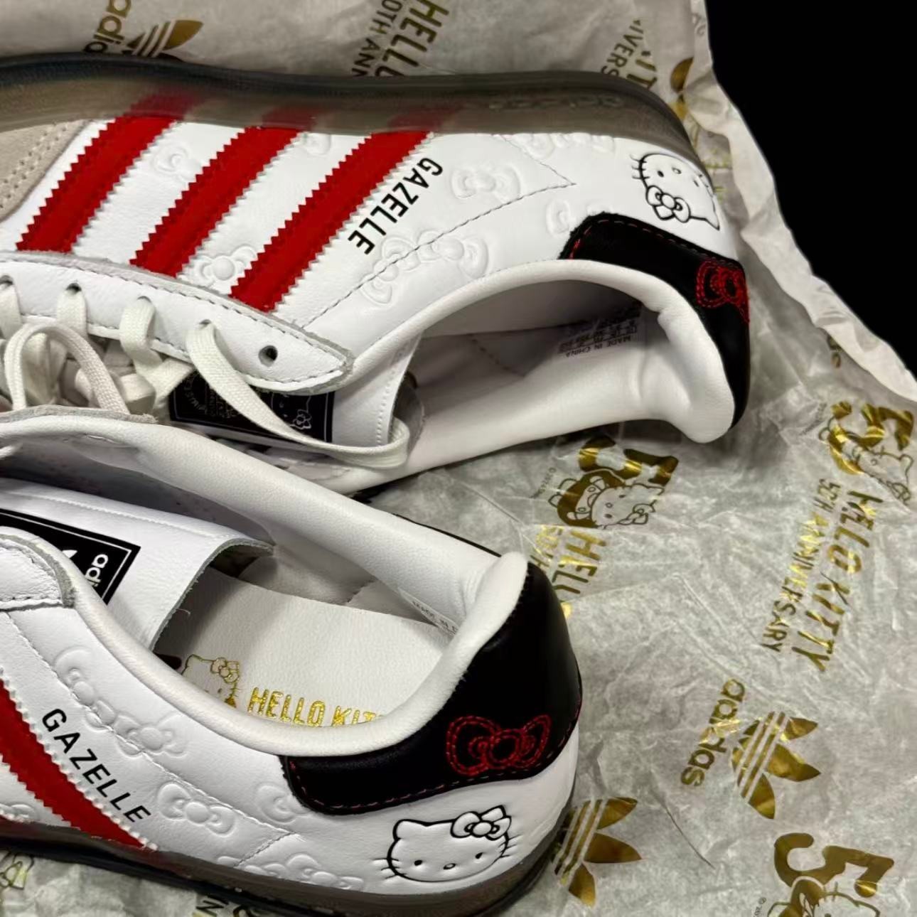 adidas Originals x Hello Kitty Gazelle Indoor W 50th Anniversary II0013