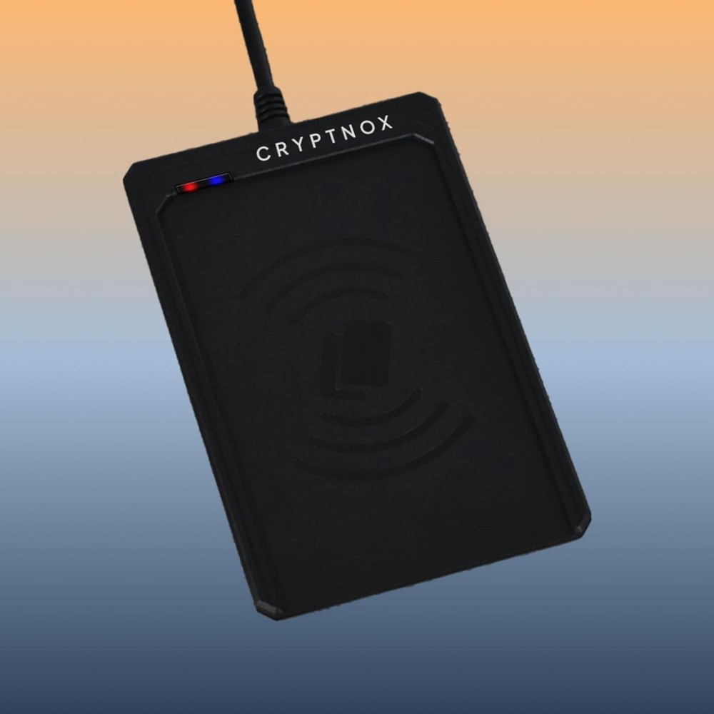 Versatile NFC Card Reader with Fast Data Transfer and Multiple Compatibility