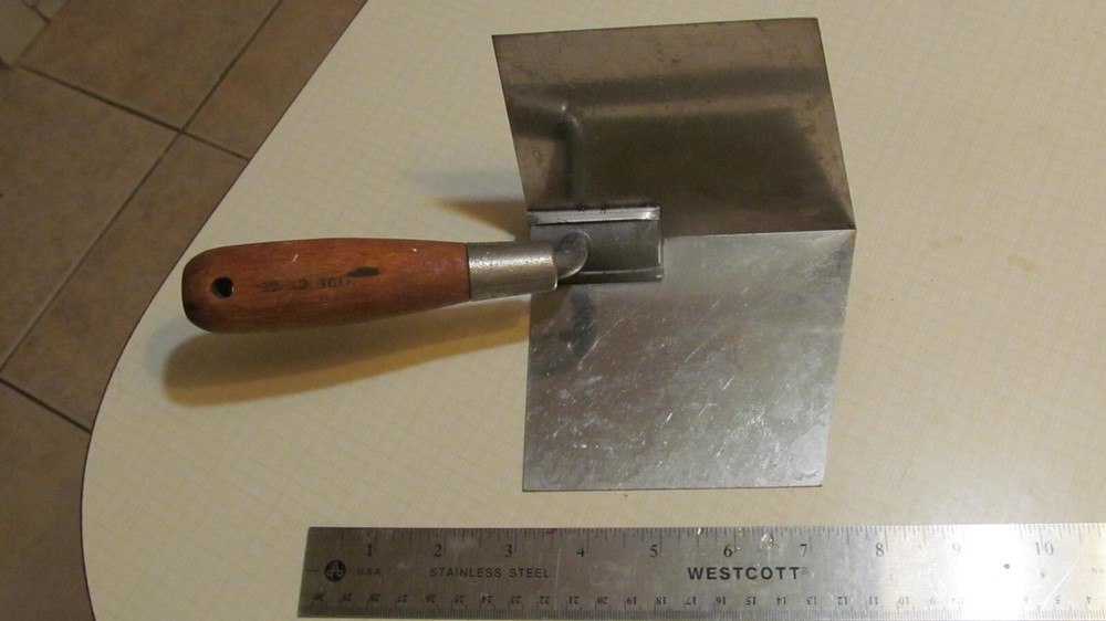 Hyde 4 Inch Drywall Corner Tool For Inside Corners