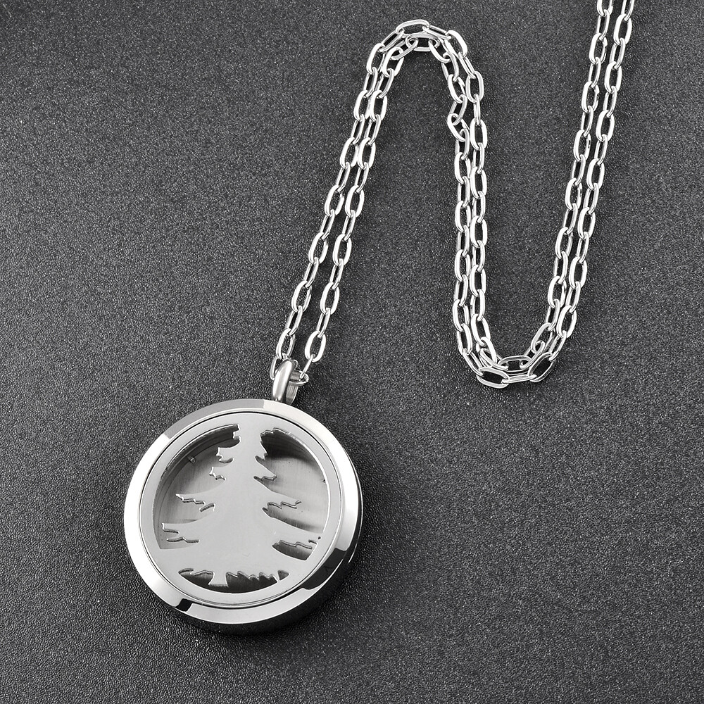 Openwork Christmas Tree Perfume Aromatherapy Diffuser Pendant Necklace Gift
