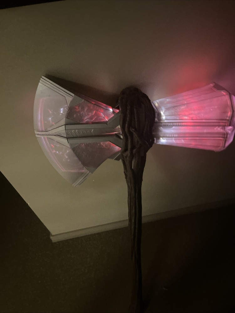 Marvel legends avenger endgame Thor’s Storm breakers electronic axe