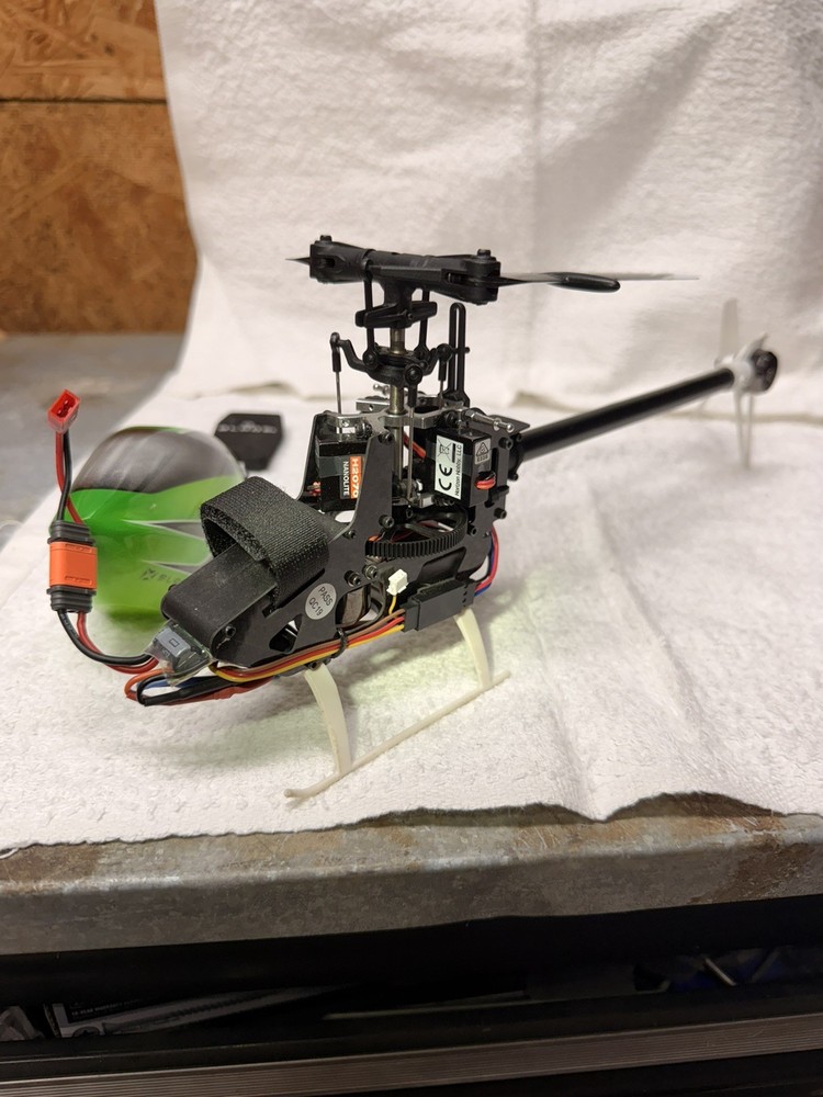 BLADE 150 S BNF Flybarless CP Helicopter