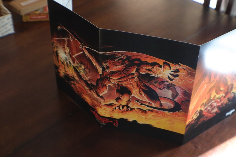 dungeons and dragons 3.5 Dungeon masters shield