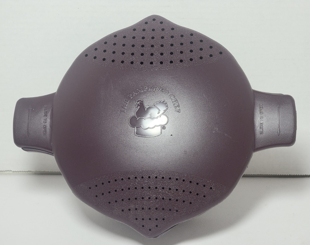 Pampered Chef Maroon Micro Cooker Large Microwave Steamer Strainer 2 Quart