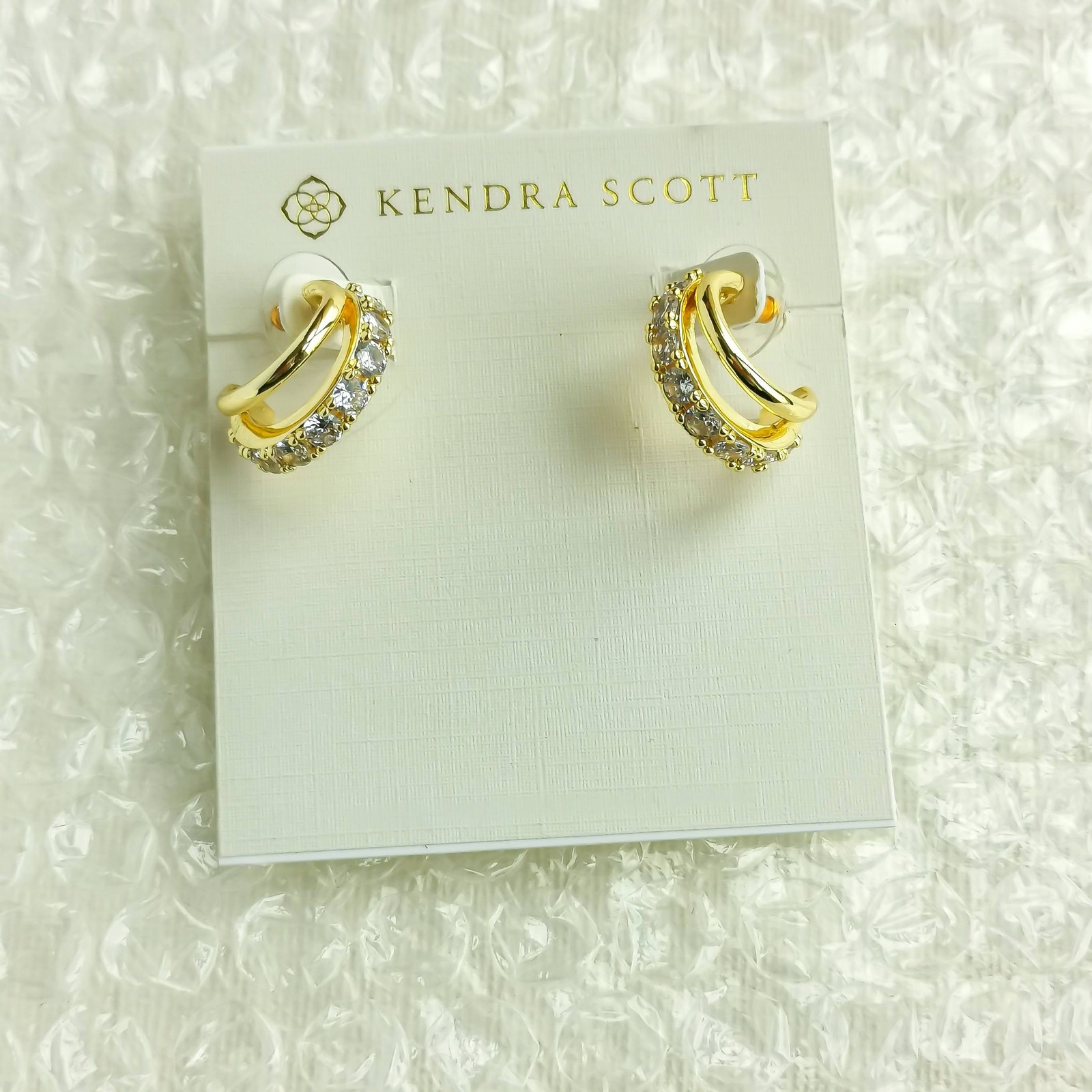 NEW❤️ Kendra Scott Livy Gold White Crystal Huggie Earrings ❤️