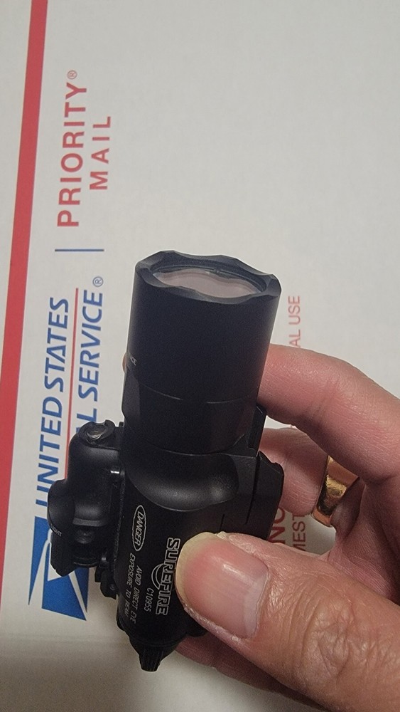 Surefire X400 Ultra Weapon Light Red Laser
