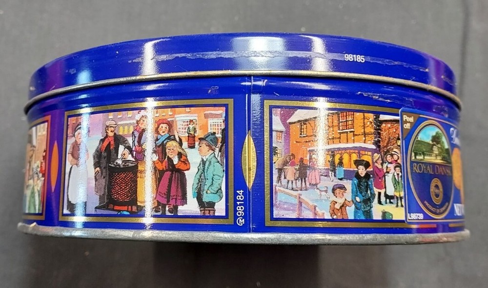 CHRISTMAS CAROLERS CHRISTMAS TIN PREVIOUSLY OWNED