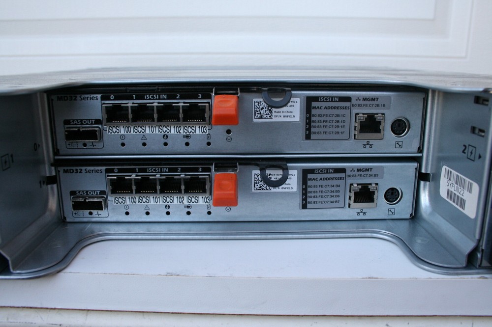 Dell powervault MD3220i E04J