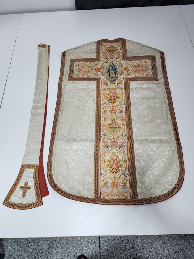 Antique Fiddleback Chasuble
