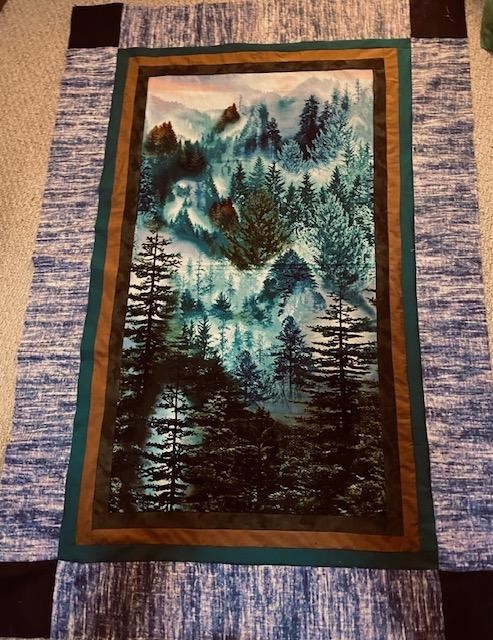 handmade mountain scene personal size quilt