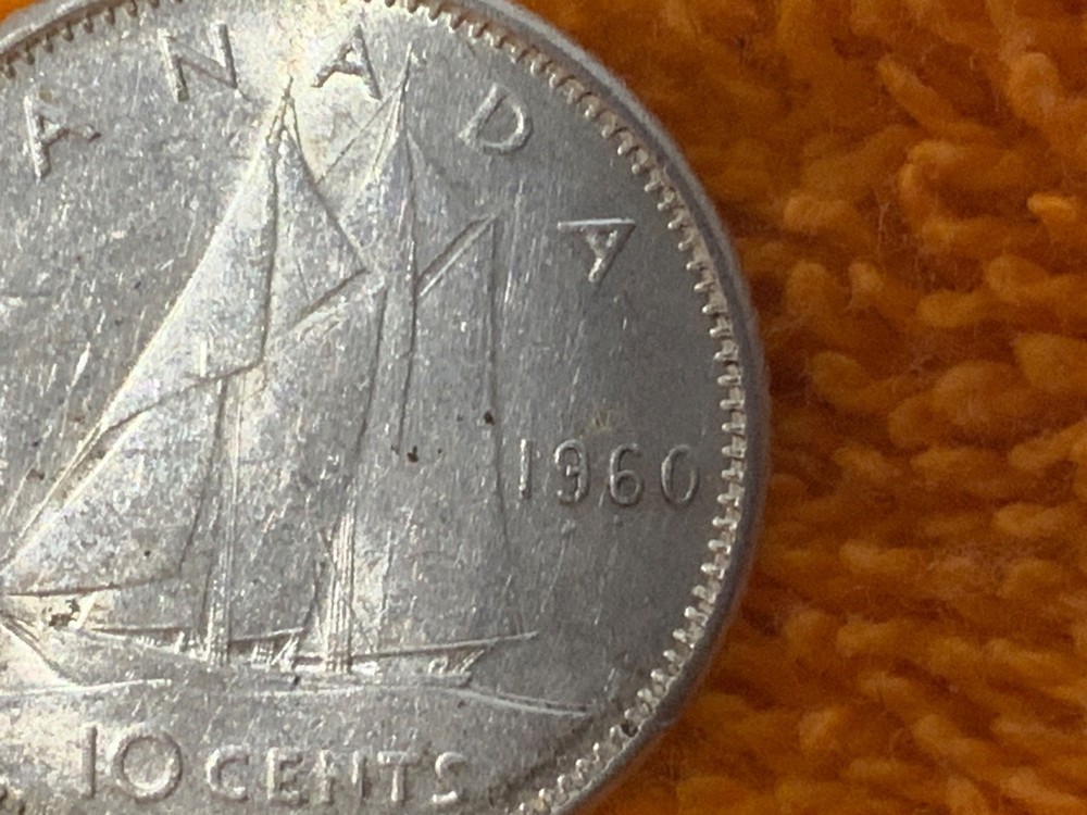 1960 Dot Below 9 Canada 10 Cent Coin