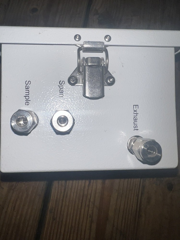 New AMI Advanced Micro Watchdog Oxygen Analyzer