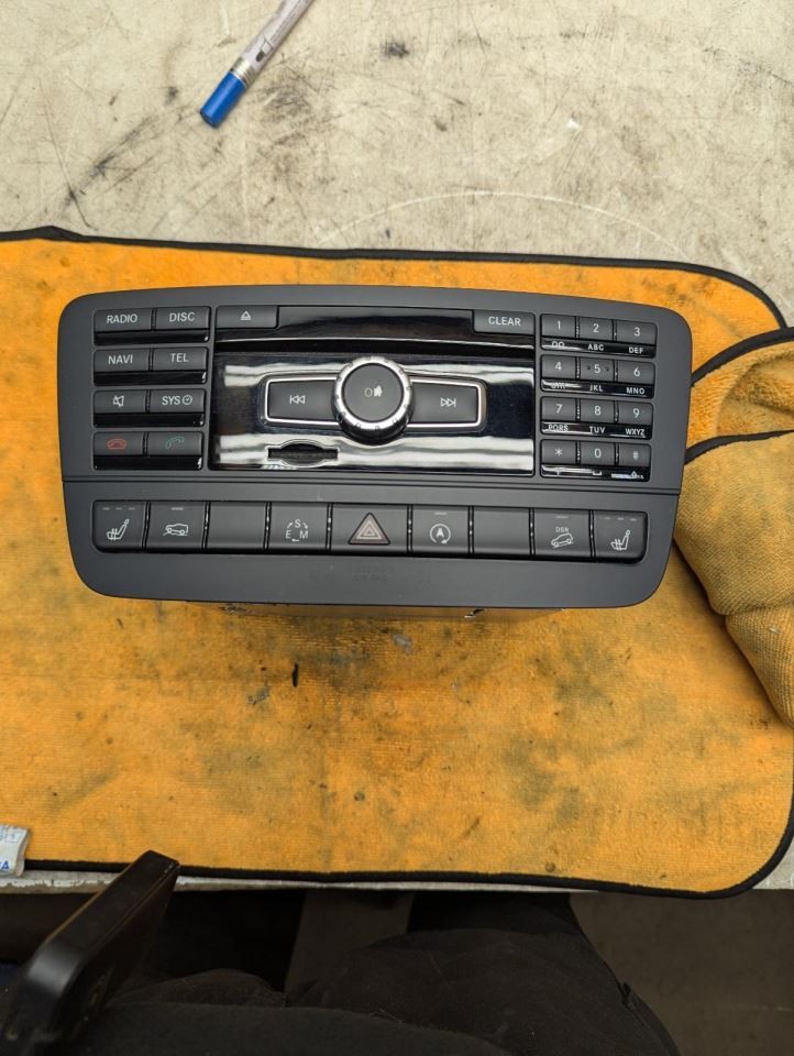 Audio Equipment Radio 156 Type GLA250 Radio Fits 15 MERCEDES GLA-CLASS 807438