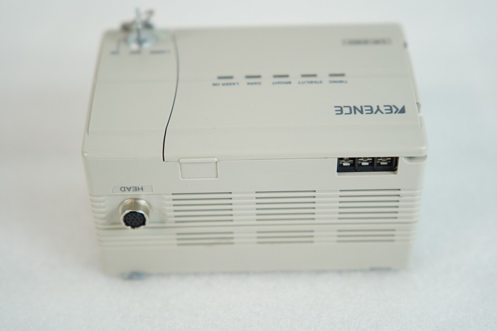 1PC KEYENCE LK-2101 Displacement Controller+LK-081 Laser Sensor+ Cable