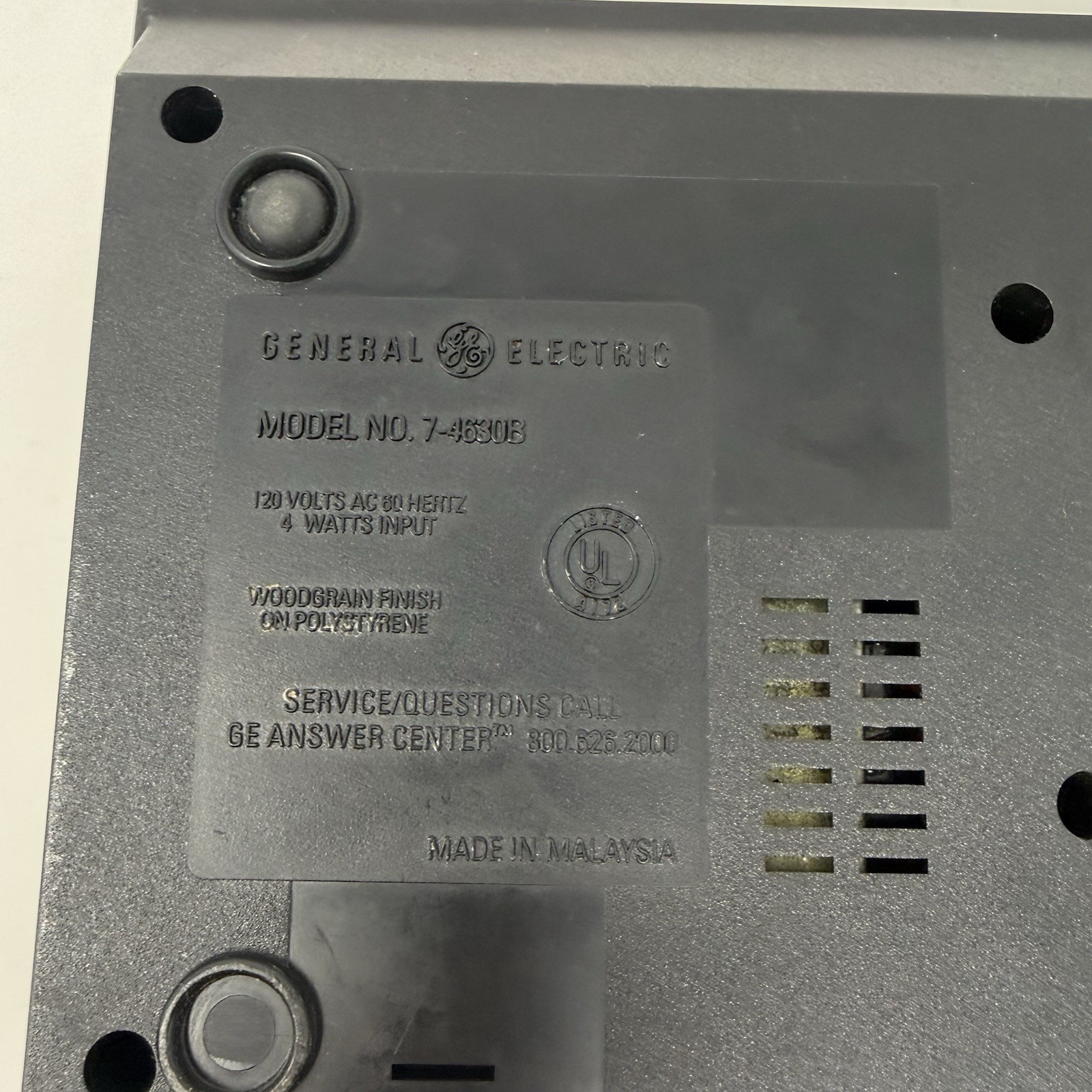 Vintage General Electric Wood Grain AM FM Alarm Clock Model 7-4630B Retro Workin