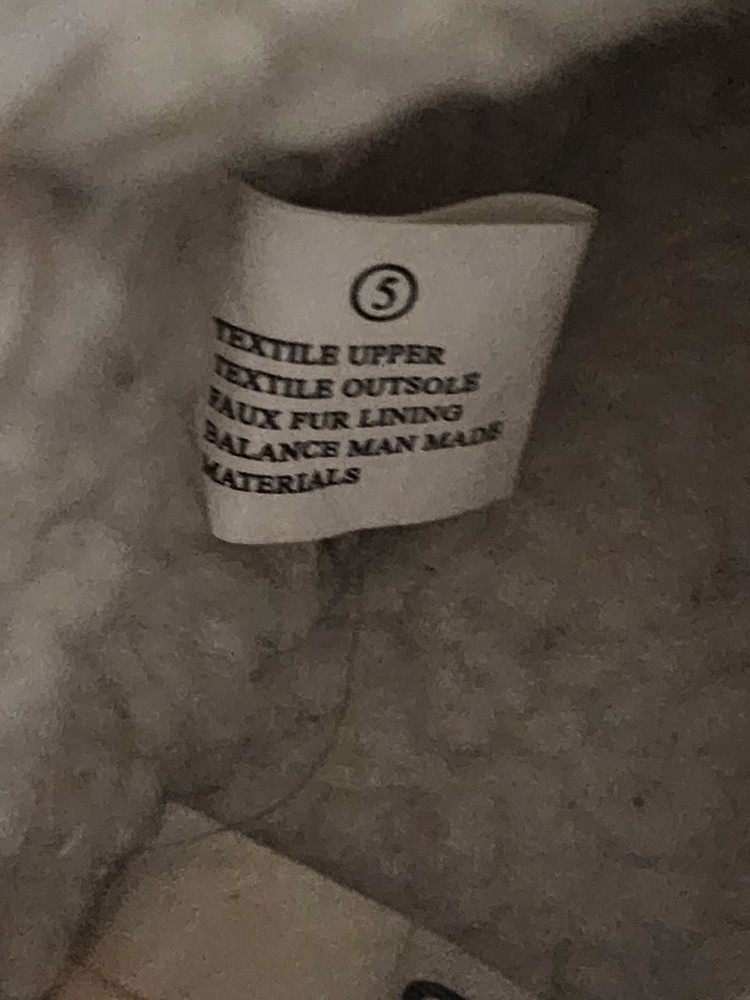 Eskimo Boots Size 5 Gently Worn No Box Great Condition