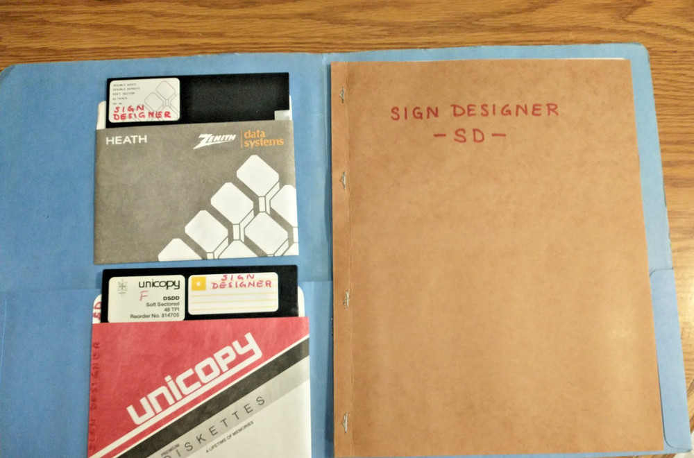 Sign Designer Vintage Software 5.25 Floppy Disk Set+ Printed Manual IBM Computer