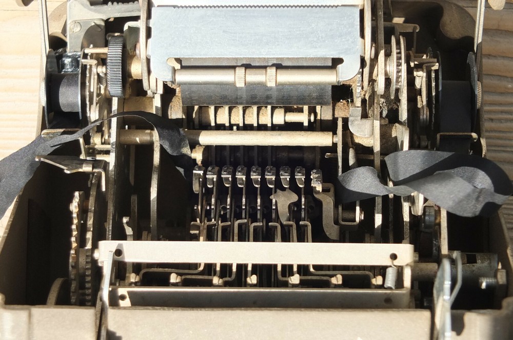 Vintage SMITH & CORONA Adding 1930s Machine K Model 1K41F ~ untested