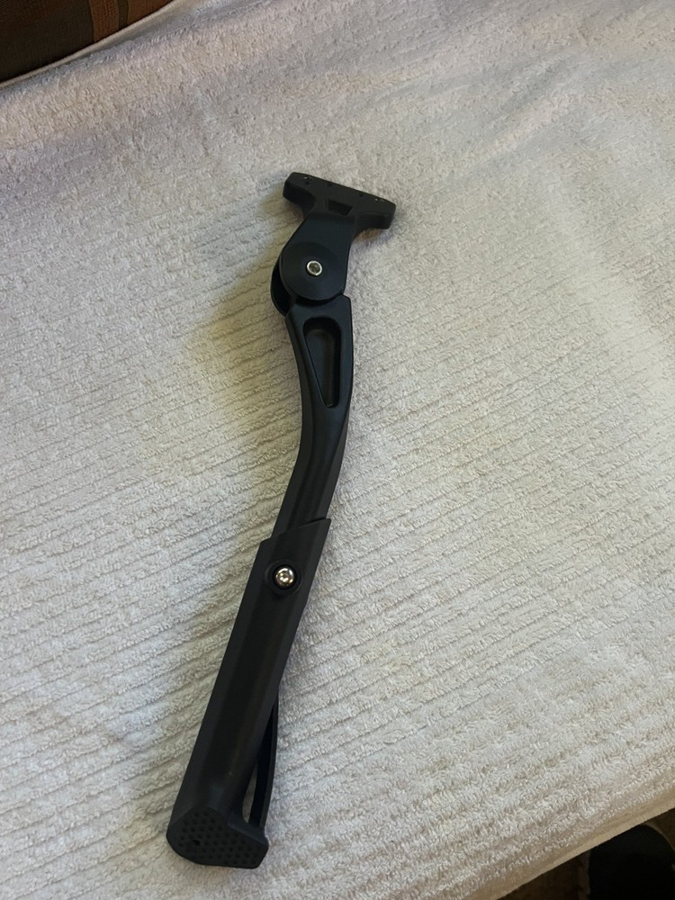Juiced E-Bike Adjustable Kickstand