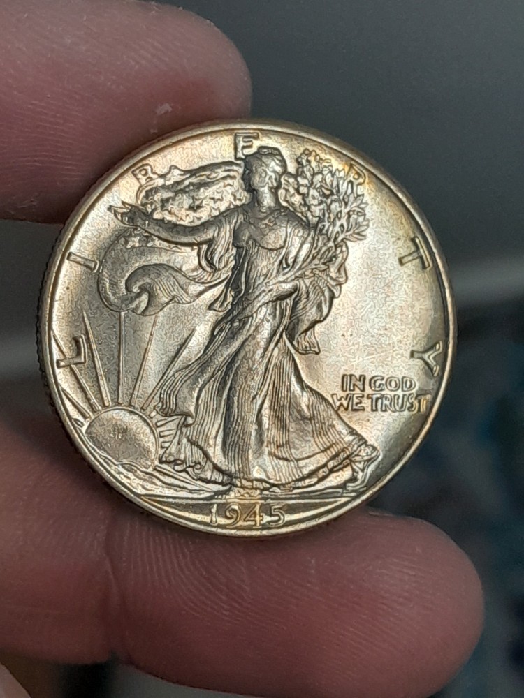 1945- P Liberty Walking Silver Half Dollar BU