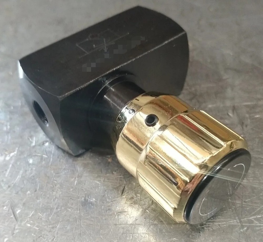 FC-G1 1/2 - Hydraulic Flow Control Valve with Reverse Flow Check 1 1/2"
